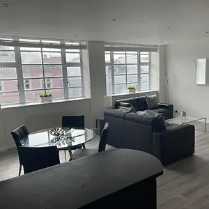 Modern Apartment, Amazing Location Apartment Brighton