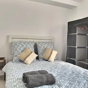 1 Apartment Chatenay-Malabry